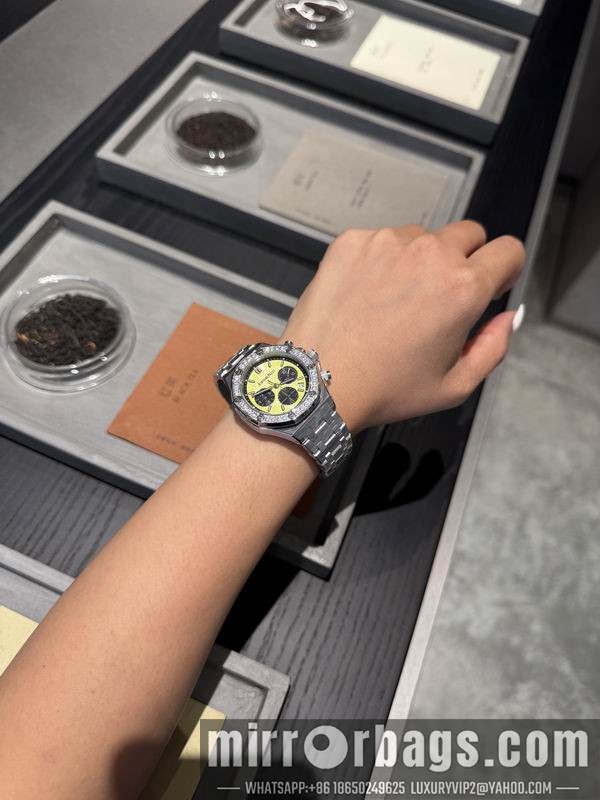 AP 37mm 101420 Watch