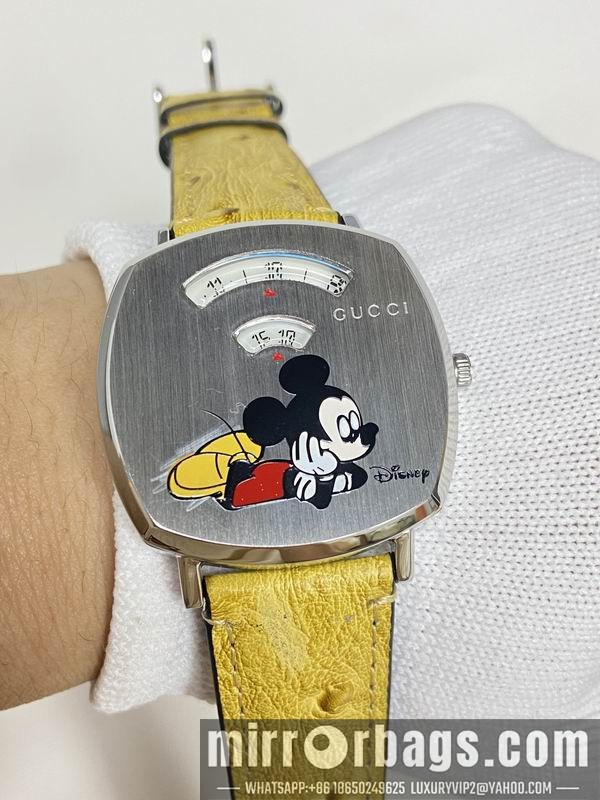 Gucci 35mm 042733 Watch