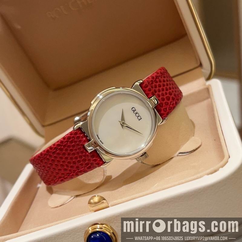 Gucci 28mm 091710 Watch
