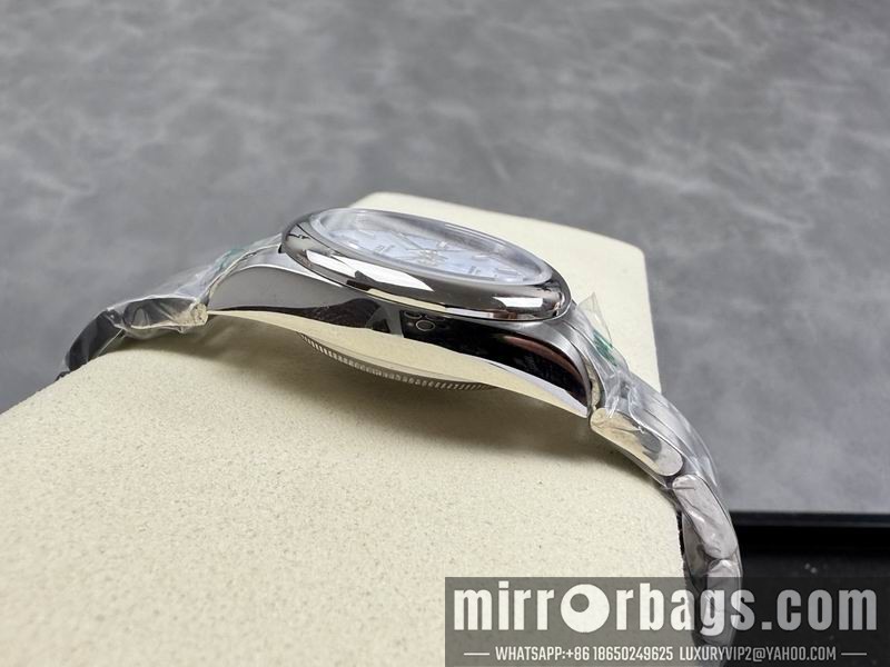 Rolex 31mm 102328 Watch