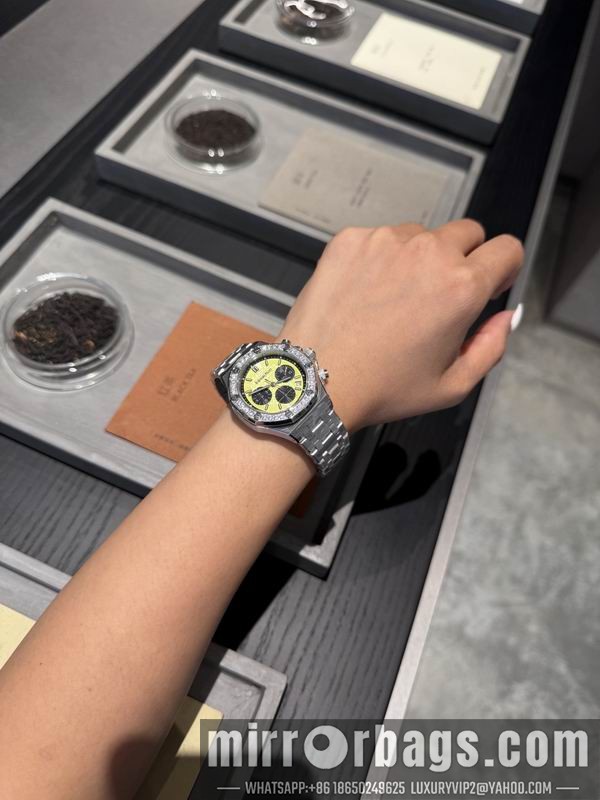 AP 37mm 101420 Watch