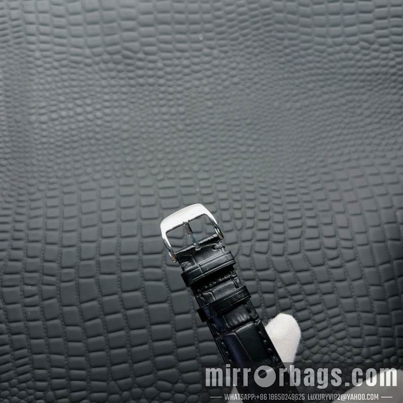 Jaeger LeCoultre 40mm 100832 Watch