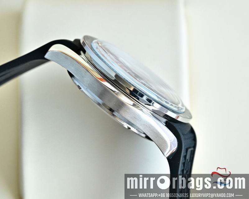 Omega 44mm 110914 Watch