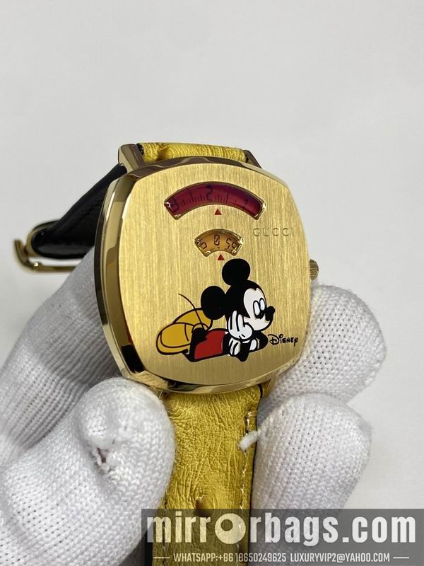 Gucci 35mm 042733 Watch