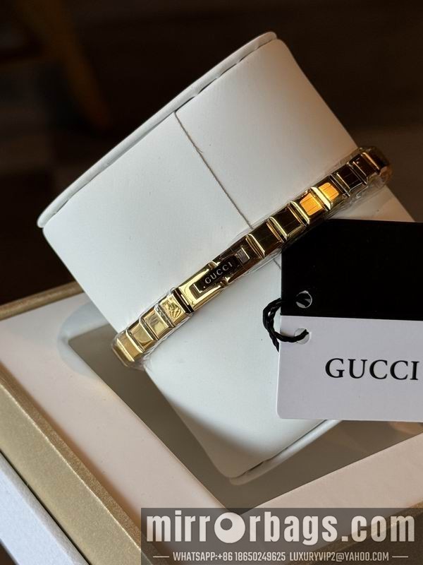 Gucci 22mm 110360 Watch