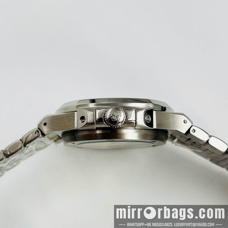 Patek Philippe 40mm 090401 Watch