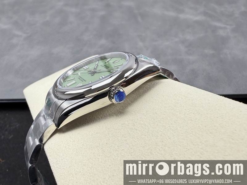 Rolex 41mm 102330 Watch