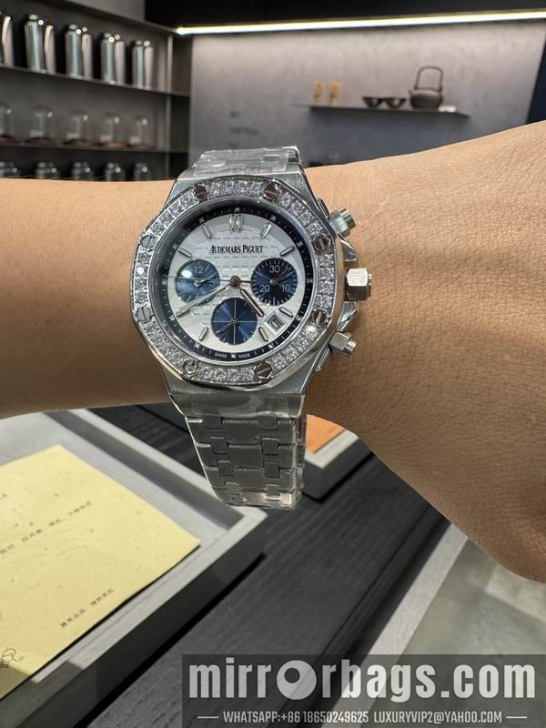 AP 37mm 101420 Watch