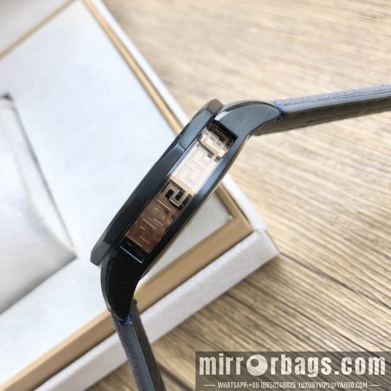 Versace 43mm 032457 Watch