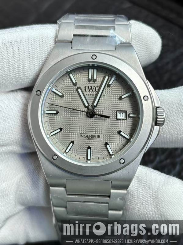 IWC 40mm 082247 Watch