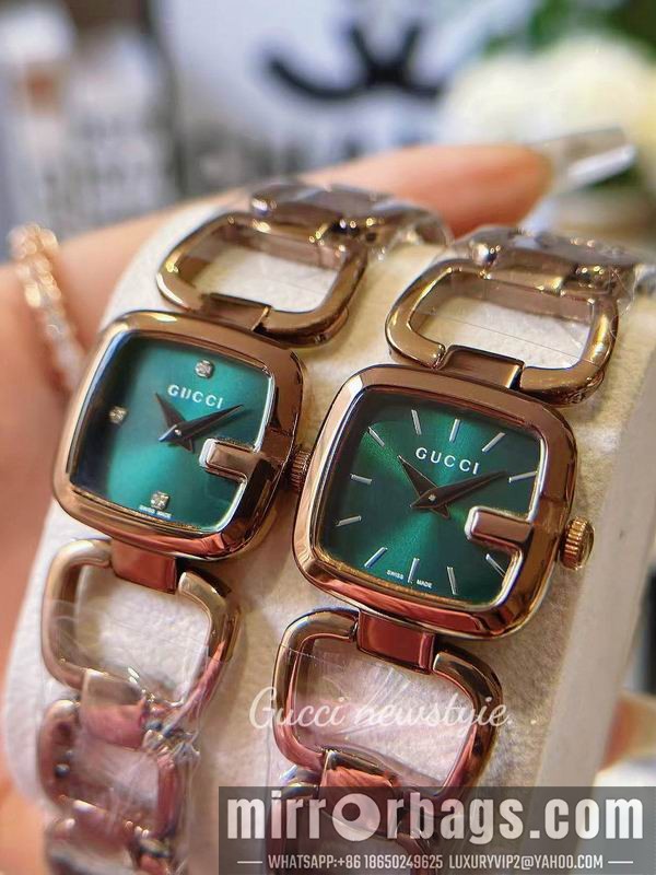 Gucci 24X22.4mm 101433 Watch