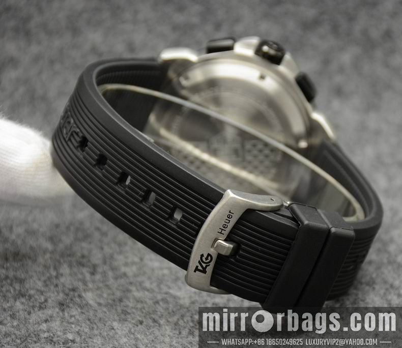 Tag Heuer men 47X15mm 070835 Watch
