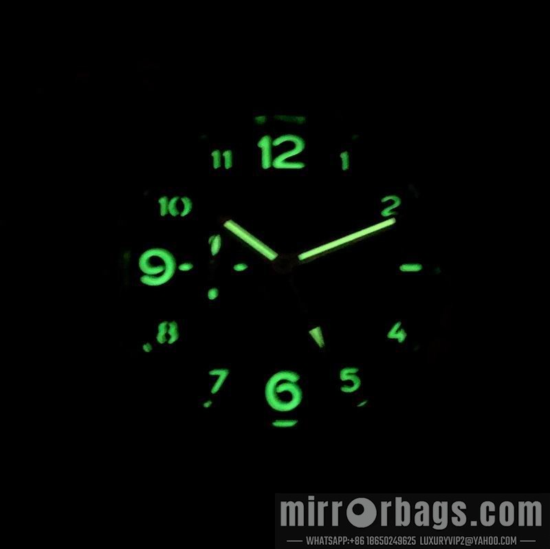 Panerai 44mm 090464 Watch