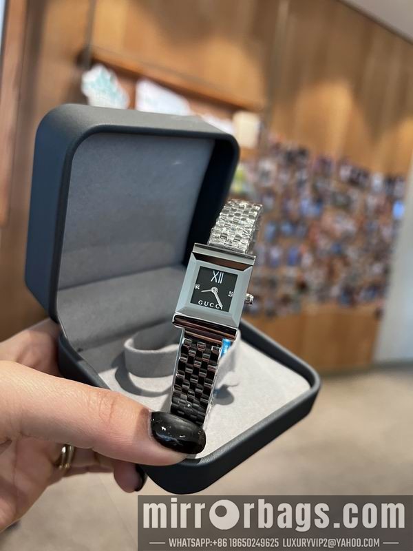 Gucci 21mm 042950 Watch