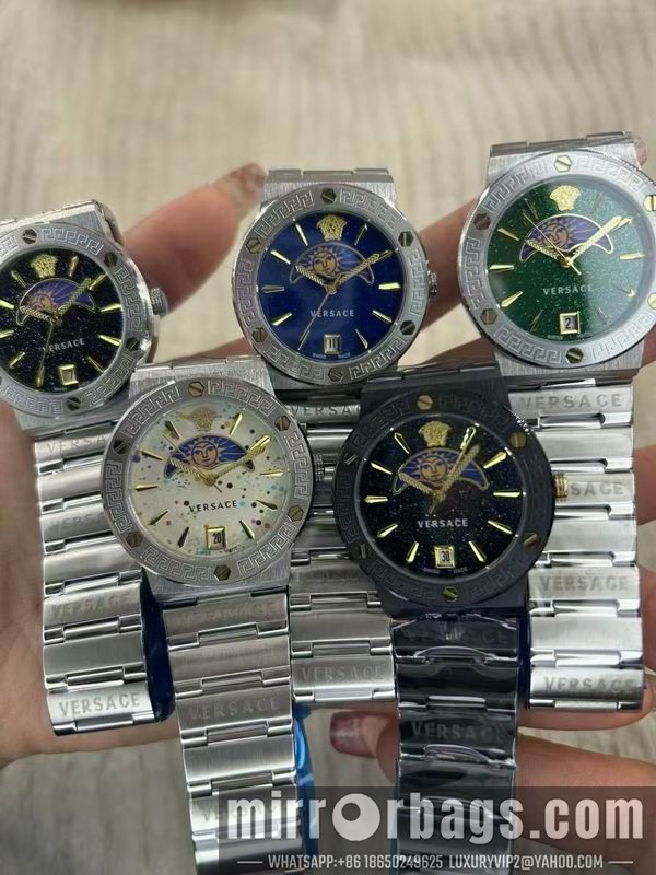 Versace watch 042955 Watch
