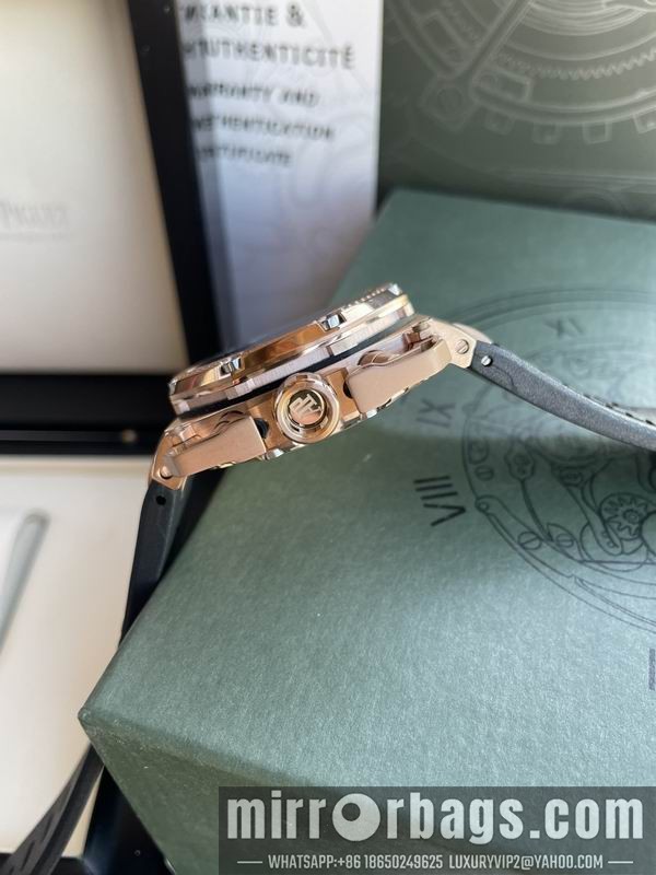 AP 44mm 092103 Watch