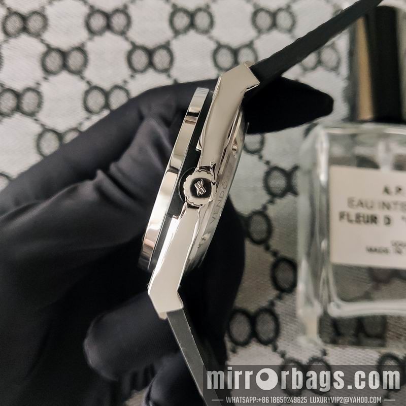 Hublot 43mm 092273 Watch