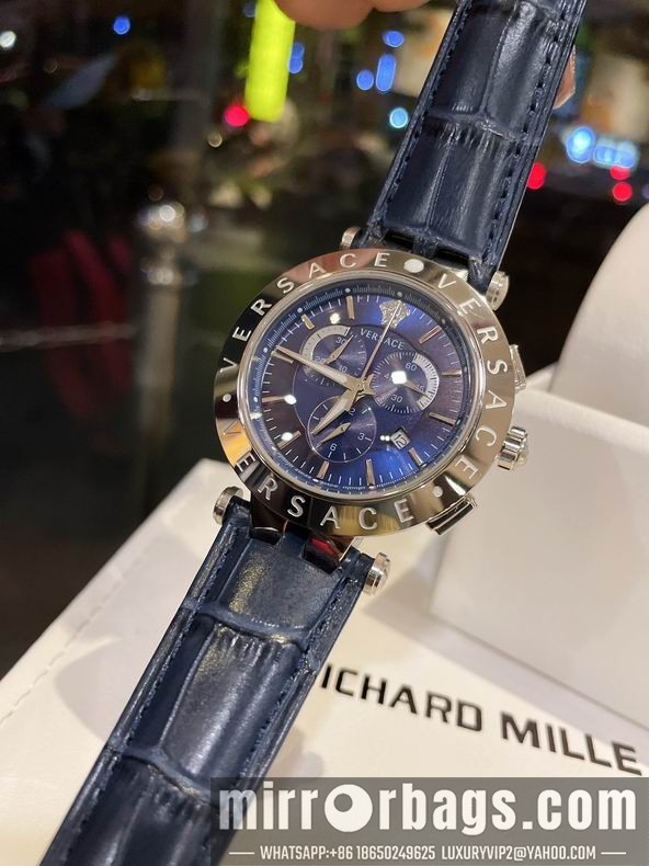 Versace watch 42mm 070861 Watch
