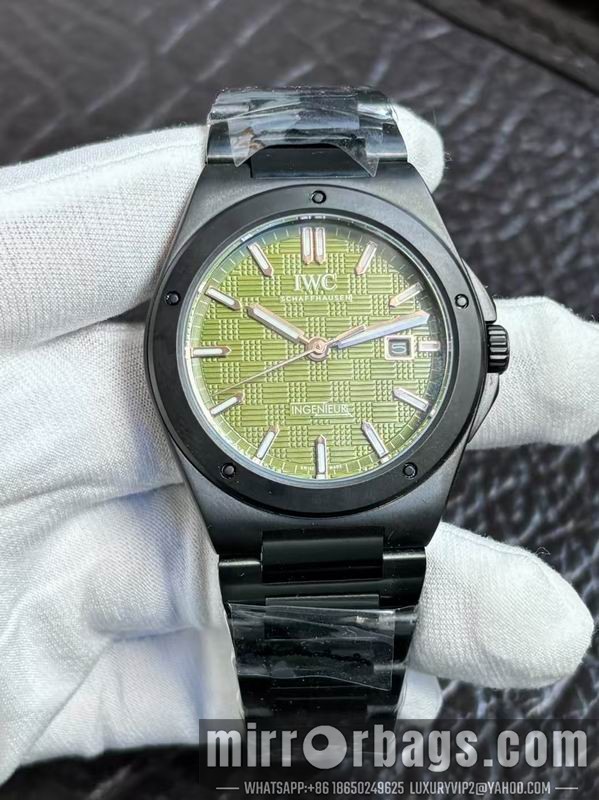 IWC 40mm 082247 Watch