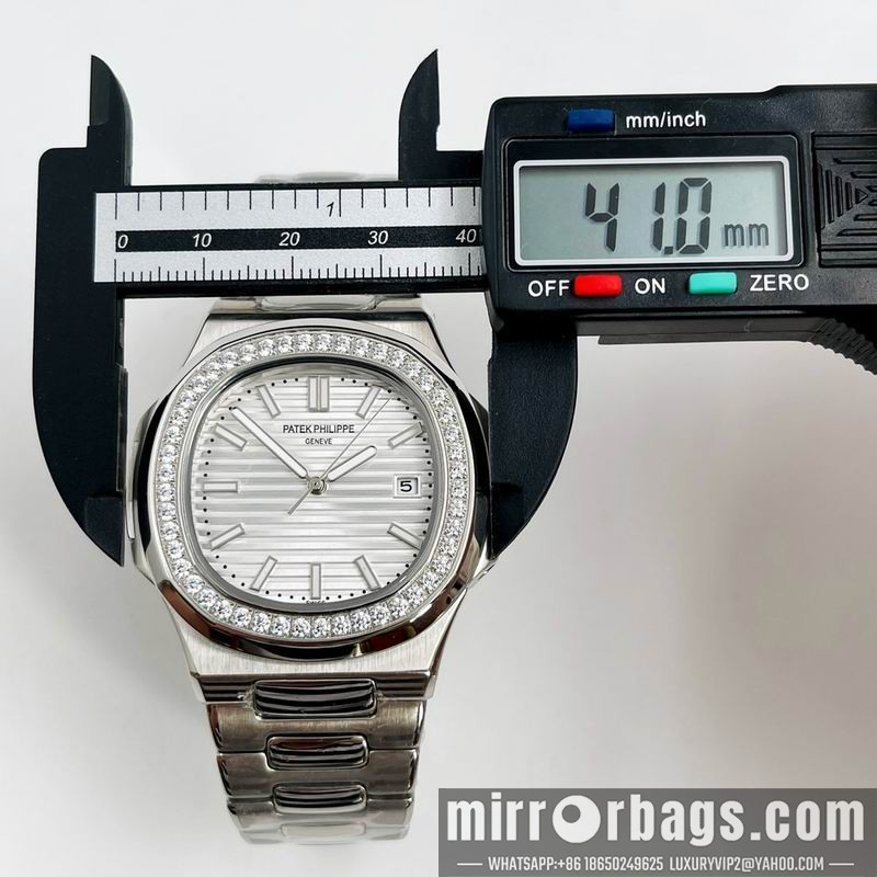 Patek Philippe 40mm 090401 Watch