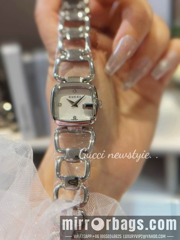 Gucci 24X22.5cm 091726 Watch