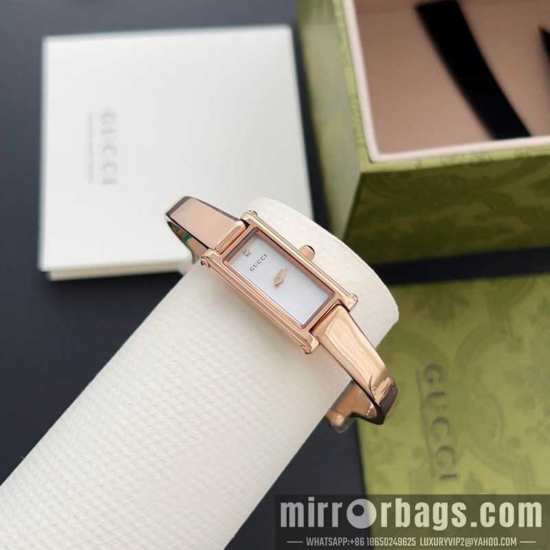 Gucci watch 110377 Watch