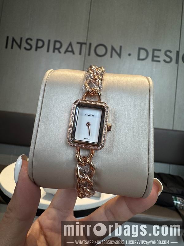 Chanel 21X26mm 101502 Watch