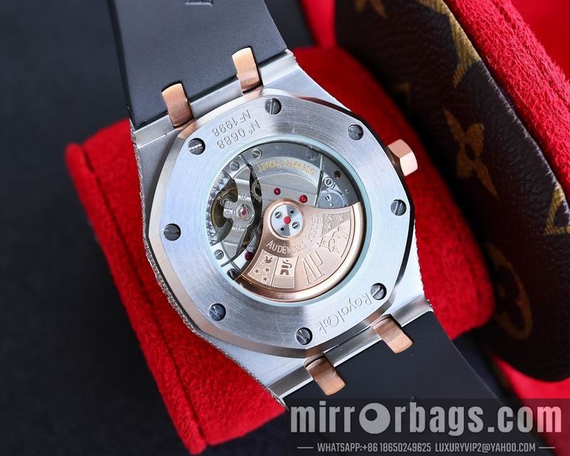 AP 42mm 082115 Watch