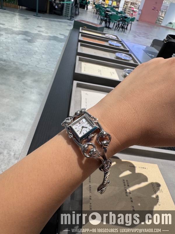 Gucci watch 101422 Watch