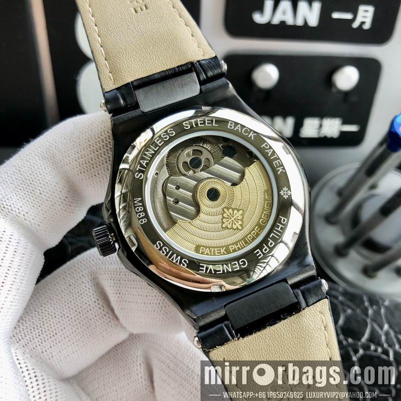 Patek Phillippe 42mm 090439 Watch
