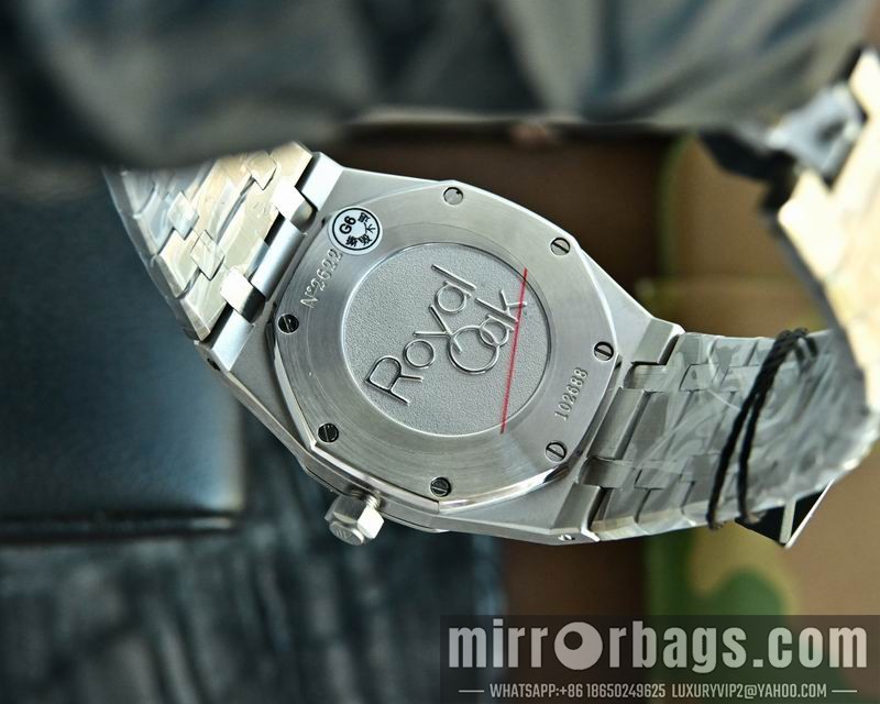 AP 39mm 111445 Watch