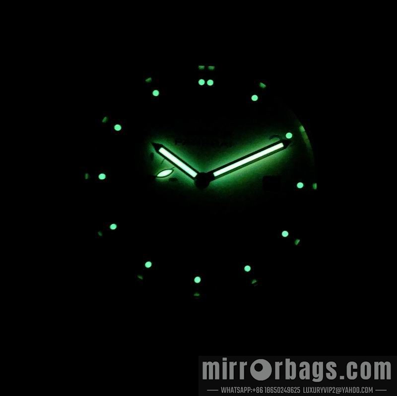 Panerai 44mm 090450 Watch
