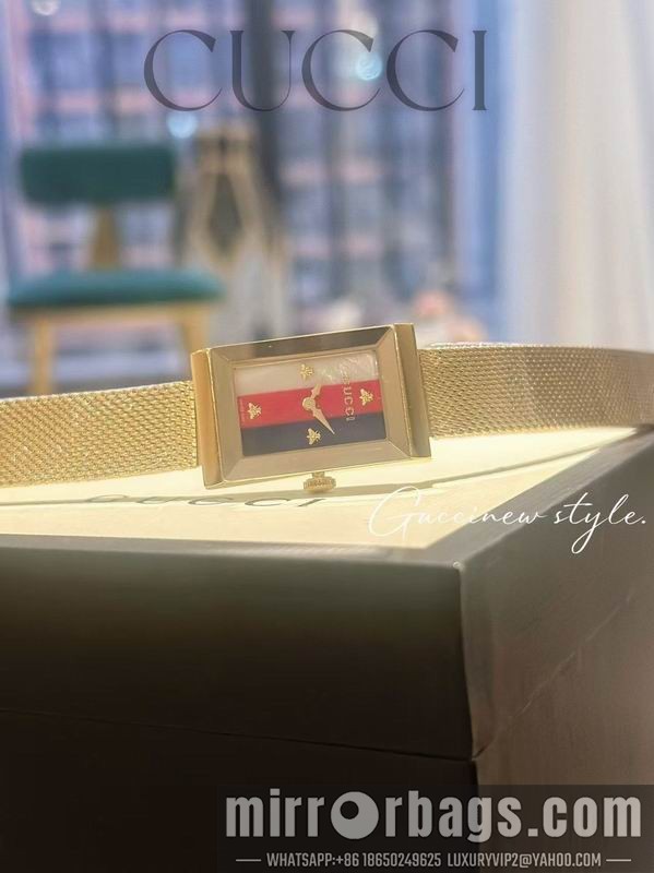 Gucci 34X21mm 111413 Watch