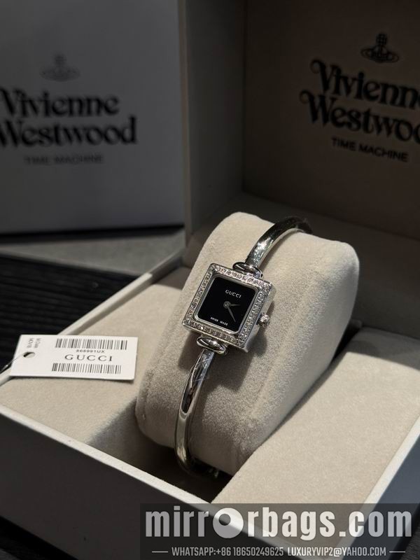 Gucci 20X20mm 101589 Watch
