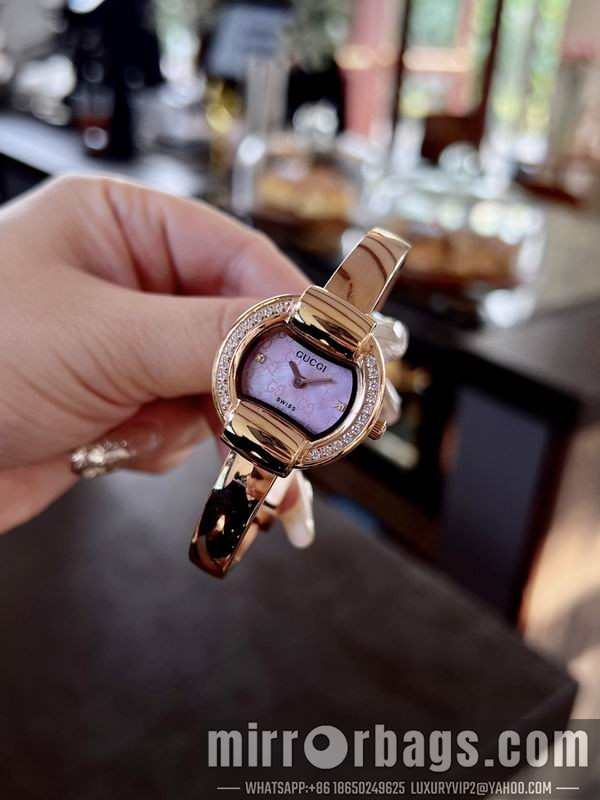 Gucci 25mm 040906 Watch