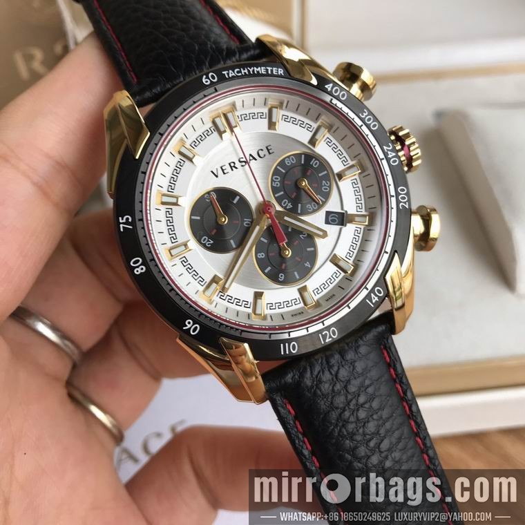 Versace men 43mm M02 Watch