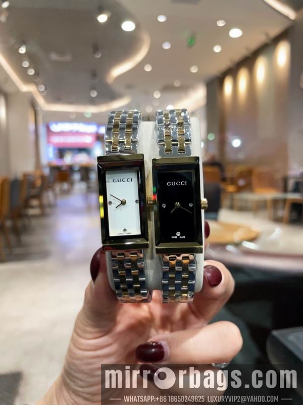 Gucci 35X17mm 101535 Watch