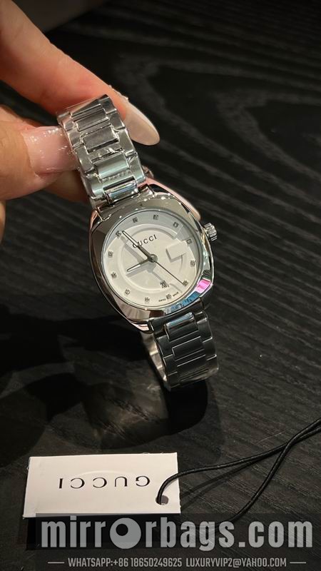 Gucci 28mm 091732 Watch