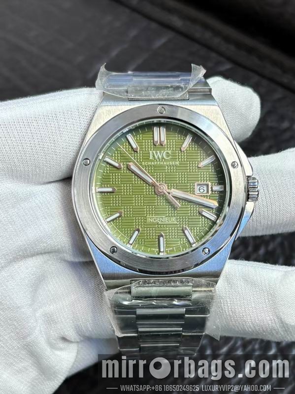 IWC 40mm 082247 Watch