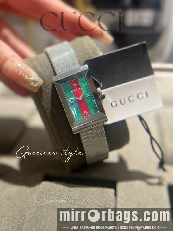 Gucci 34X21mm 111413 Watch