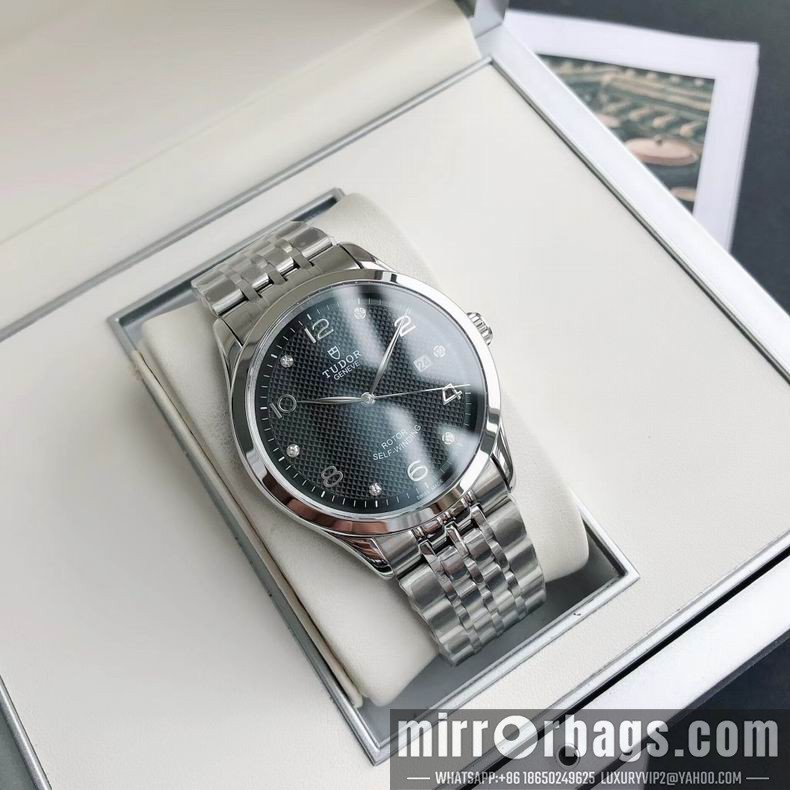 Tudor men watch 110402 Watch