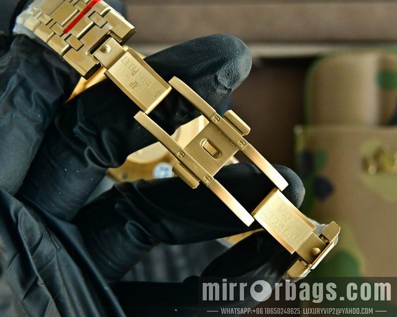 AP 39mm 111445 Watch