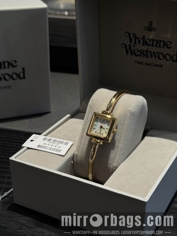 Gucci 20X20mm 101589 Watch