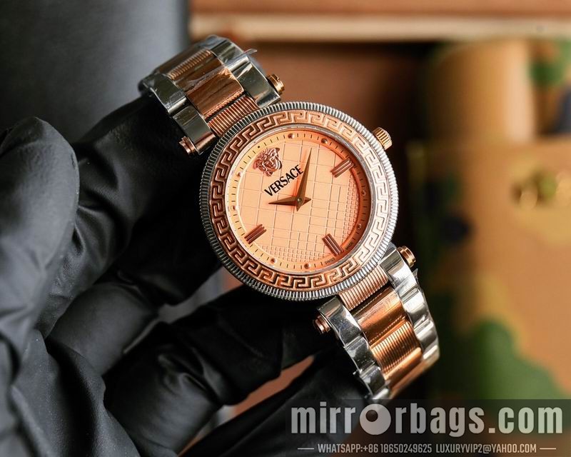 Versace woman watch 122823 Watch