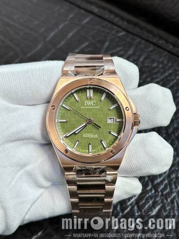 IWC 40mm 082247 Watch