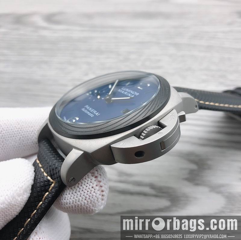 Panerai 44mm 090449 Watch