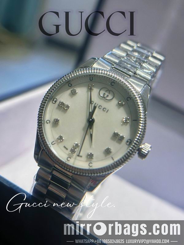 Gucci 29mm 042932 Watch