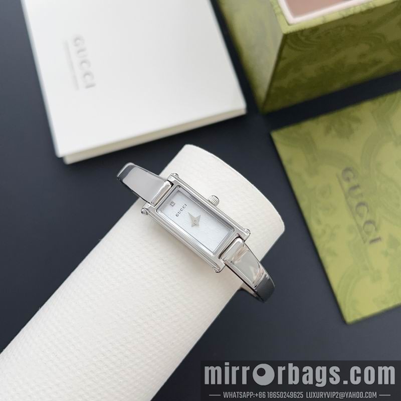Gucci watch 110376 Watch