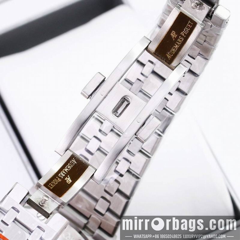 AP 41mm 082205 Watch