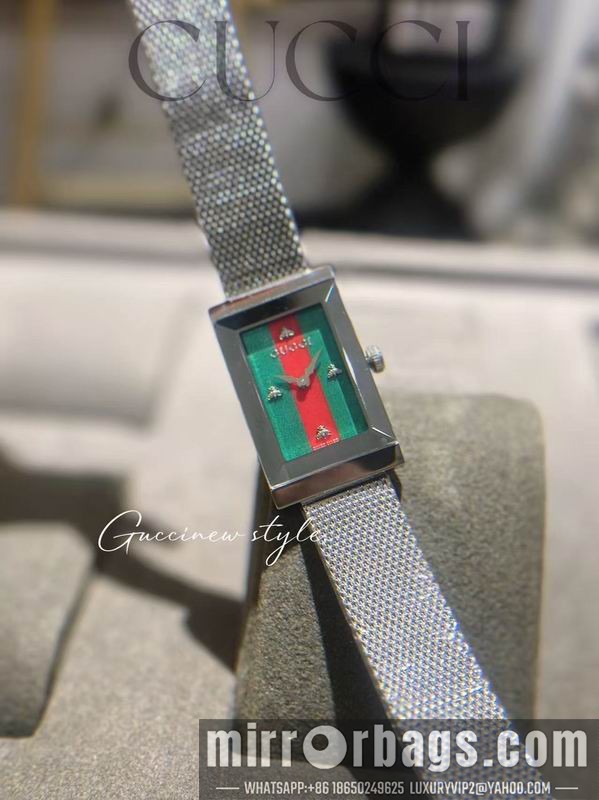 Gucci 34X21mm 111413 Watch